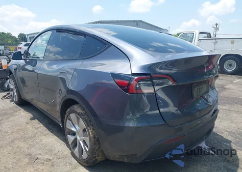 2023 Tesla Model Y Awd/Long Range Dual Motor All-Wheel Drive z USA, uszkodzony, nr VIN 7SAYGDEE5PA184258